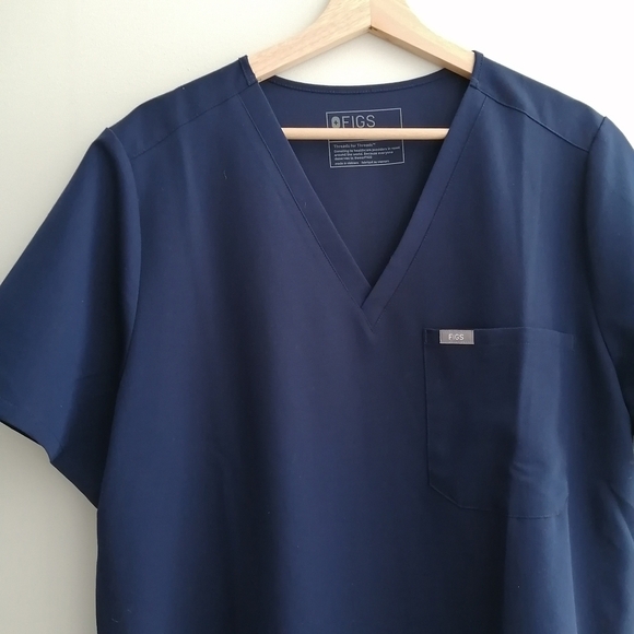 Figs Catarina One Pocket Scrub Top Navy XL - Picture 4 of 13